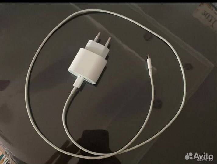 Зарядное устройство для iPhone