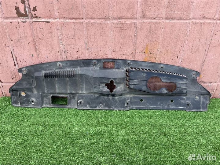 Кожух замка капота Mitsubishi Outlander (GF) II