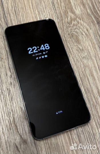 Samsung Galaxy S23, 8/256 ГБ