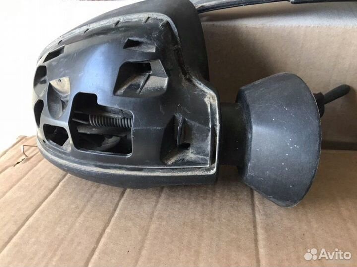 Зеркало механическое правое Renault Duster