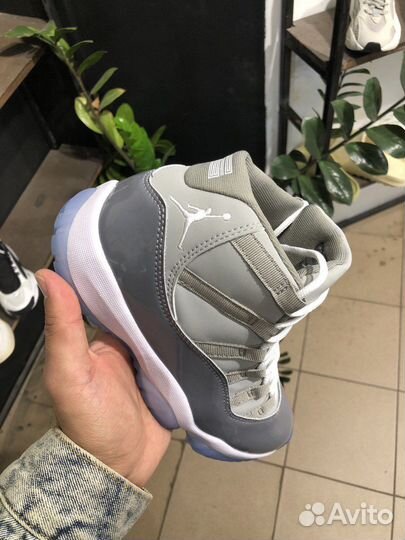 Nike Air Jordan 11 “cool grey”