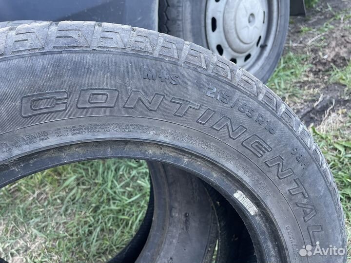 Continental ContiCrossContact AT 215/65 R16