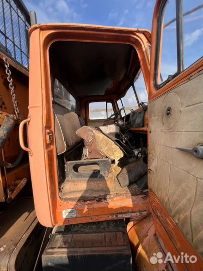 Урал 55571, 1977