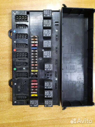 Блок предохранителей маз