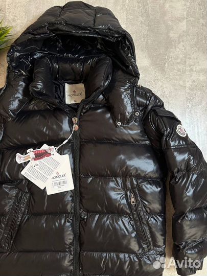 Пуховик Moncler мужской черный глянец