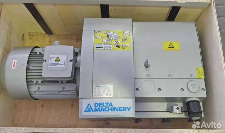 Роторно-пластинчатый вакуумный насос