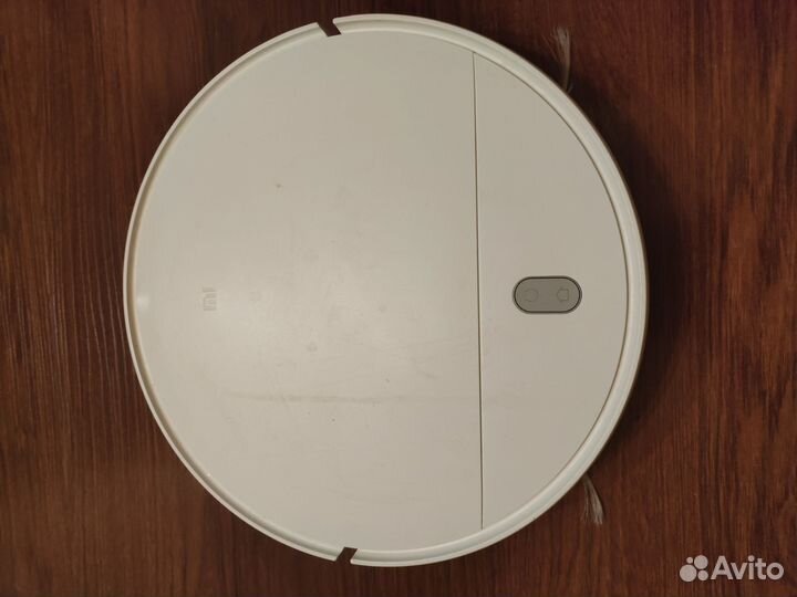 Робот-пылесос Xiaomi Mi Robot Vacuum-Mop Essential