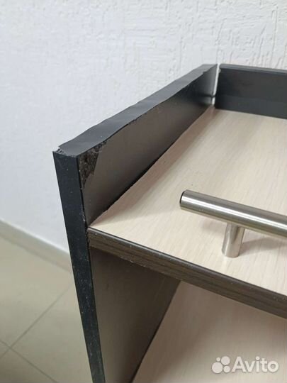 Тележка косметологическая. Тумба педикюрная