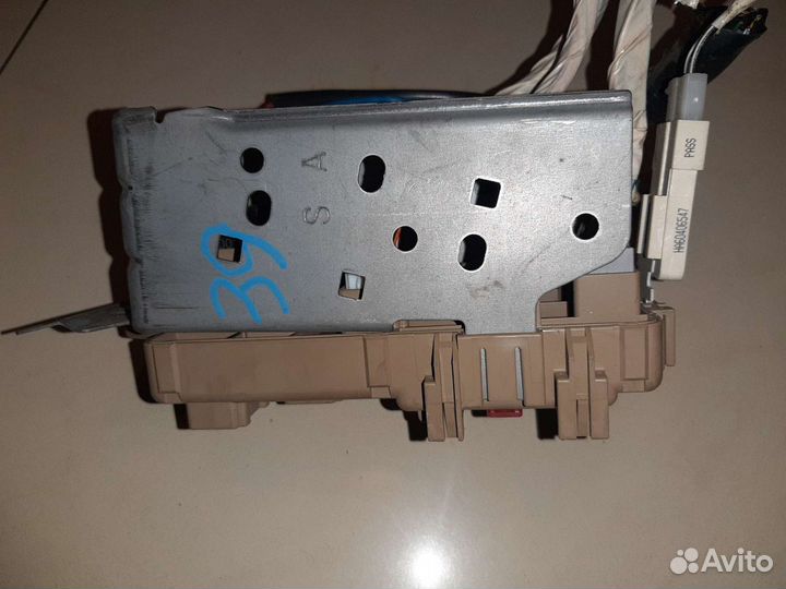 Блок предохранителей салонный Субару