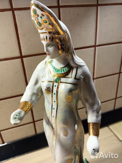 Статуэтка хозяйка медной горы дулево