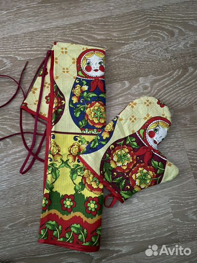 Кухонные наборы (прихватка,фартук,рукавица)