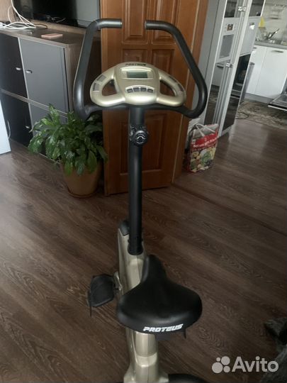 Тренажерный велосипед
