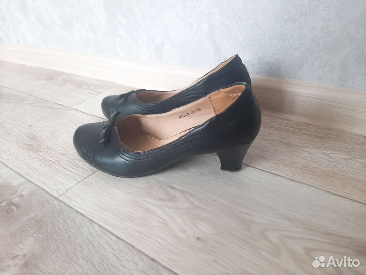 Туфли женские 39