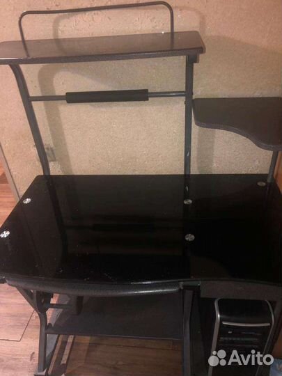 Компьютерный стол