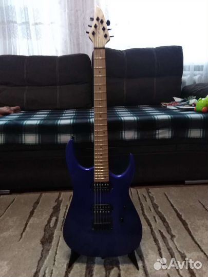 Электрогитара