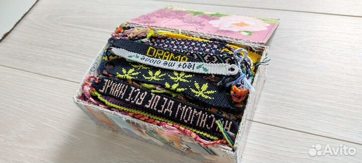 Фенечки (браслеты ручной работы)