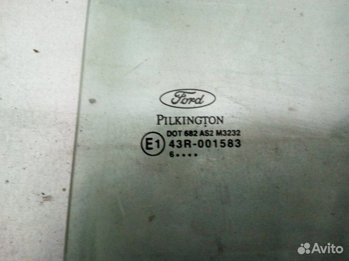 Стекло двери заднее левое Ford Fusion 2002-2012