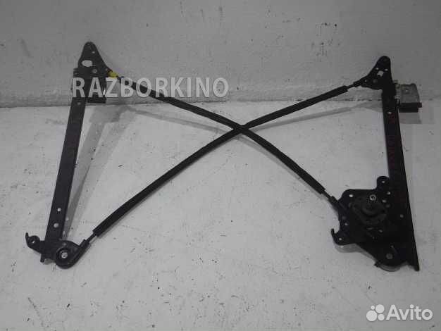 Стеклоподъемник механический задний правый