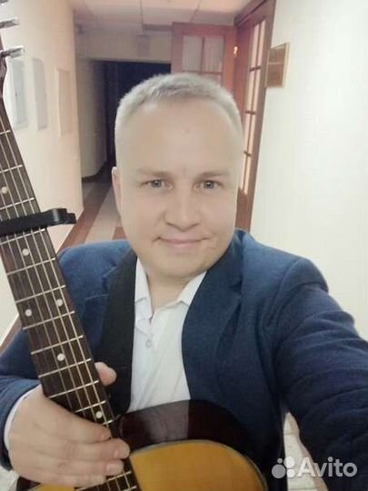 А. Шадварин-певец, гитарист,репетитор по гитаре