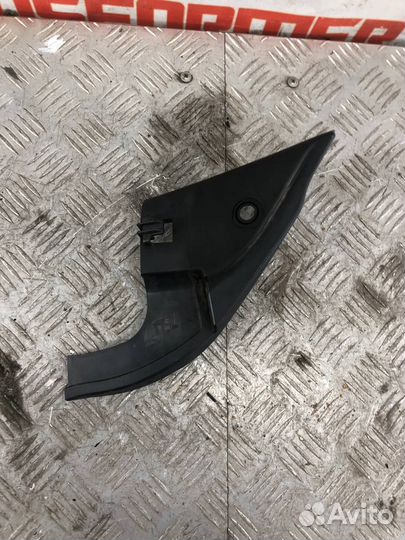 Накладка зеркала в салоне Ниссан Алмера G15