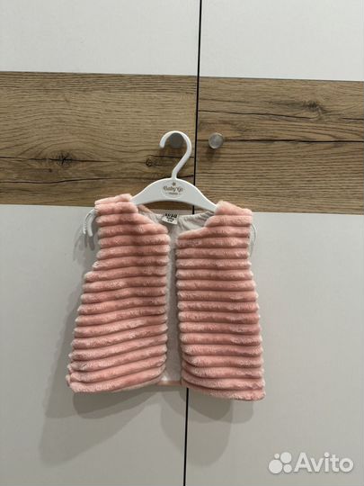 Меховая жилетка на девочку 80-86