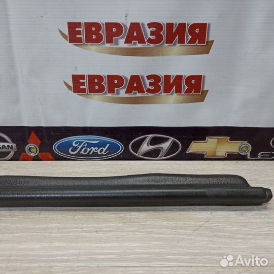 Накладка на порог передняя левая Toyota Duet M110A