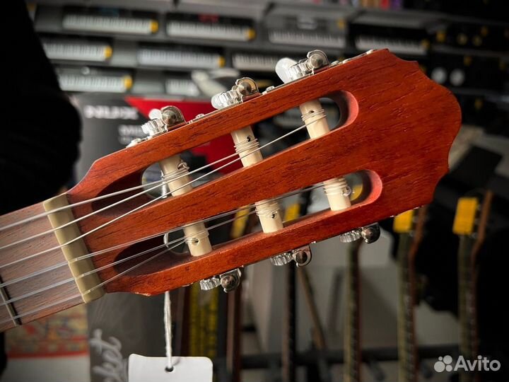 Классическая гитара 3/4