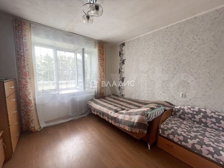 Комната 16,8 м² в 4-к., 2/5 эт.