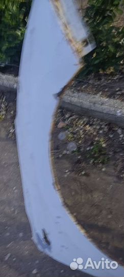 Крыло на solaris 2. Левый и правый. Бу