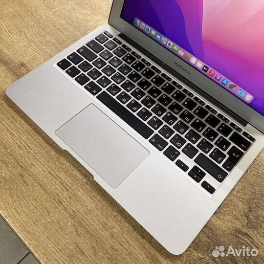 Apple MacBook Air 11.6