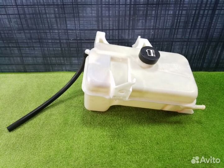 Бачок расширительный Chevrolet Trailblazer GMT360