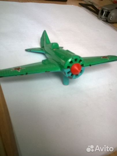 Модель самолета И-16 1:72