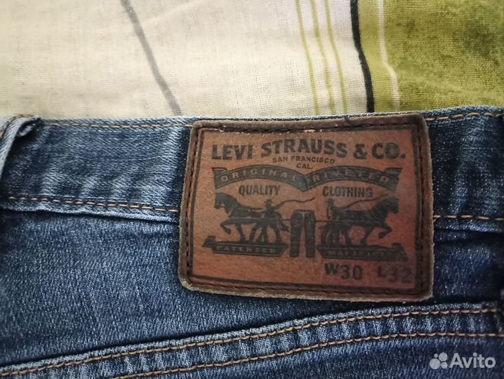 Женские джинсы levis 501