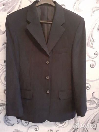 Продаю пиджак