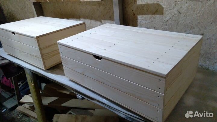 Ящики с крышкой на колесиках