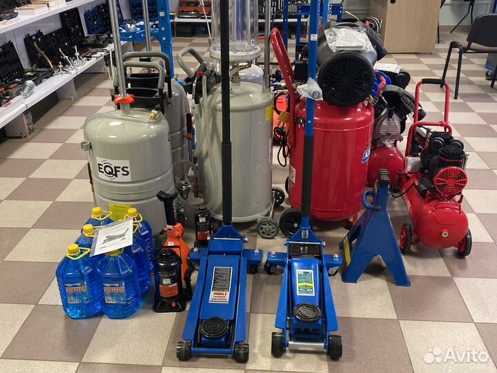 Домкрат гидравлический подкатной низкопрофил 3т