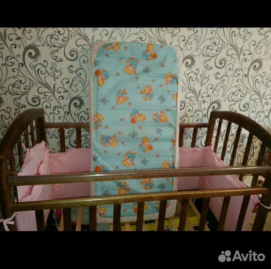 Детская кроватка