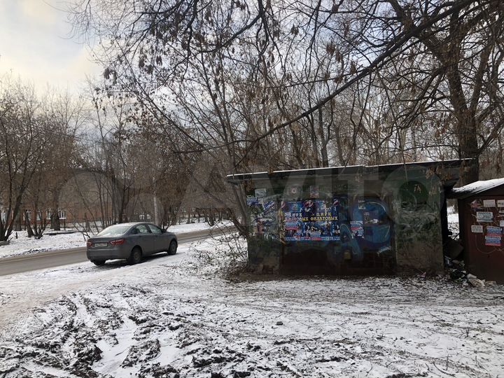 Гараж, > 30 м²