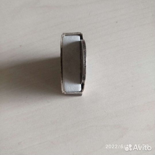 Продам старые монеты