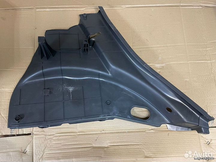 Накладка багажника Chevrolet Spark III 2021 правая