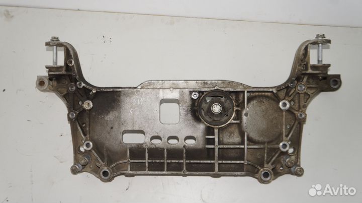 Балка подмоторная 7N0199369A VW Passat B6