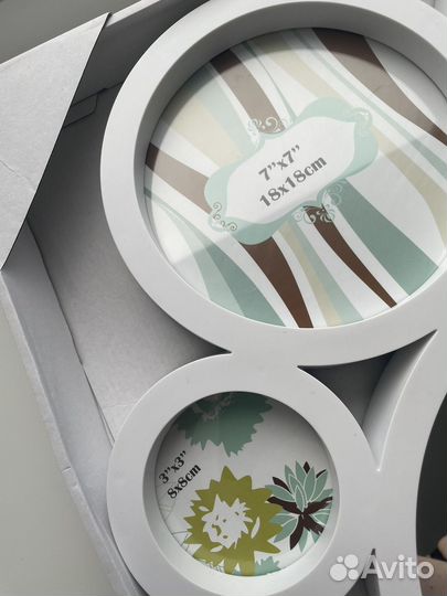 Коллаж из круглых рамок для фото