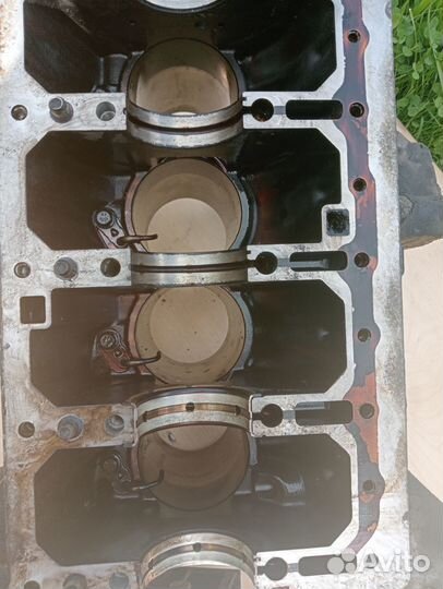 Блок цилиндров Volvo s40 1.8л