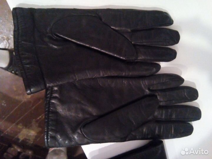 Перчатки