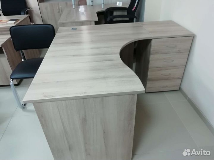 Компьютерные столы новые