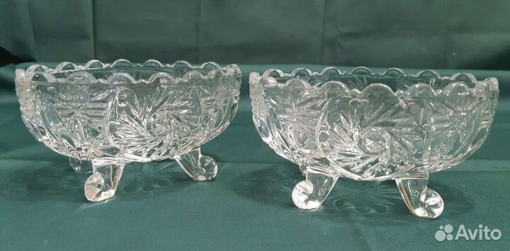 Хрустальные креманки и солонка