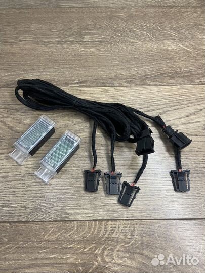 Оригинальная подсветка ног задних пассажиров VAG