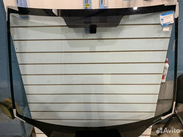 Лобовое стекло Honda Civic