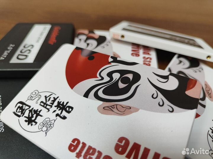 SSD 256 с предустановленной Win10