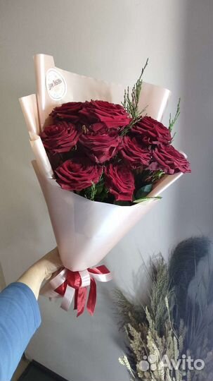 Розы красные